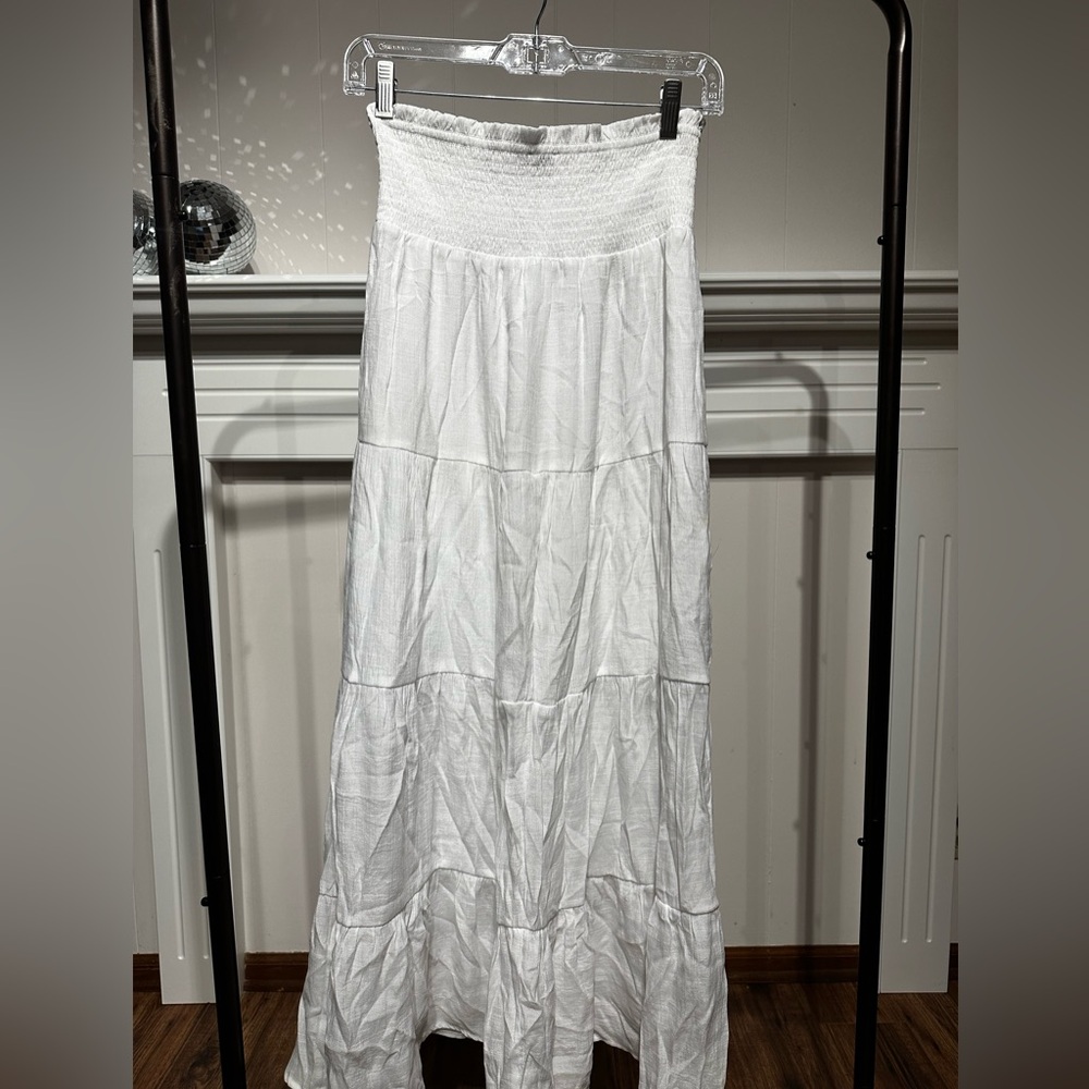White maxi skirt